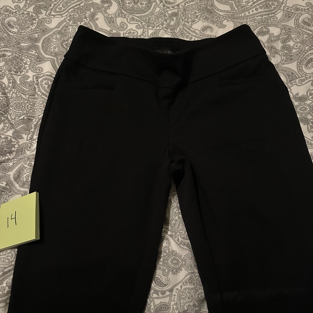 New York and Company stretchy dress pants size M